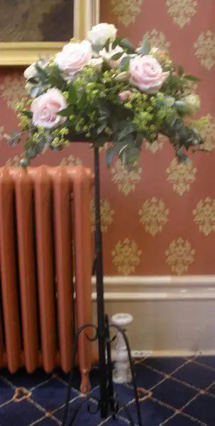 Rose Pedestal  