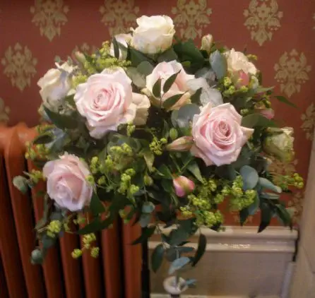 Rose Pedestal - Close Up