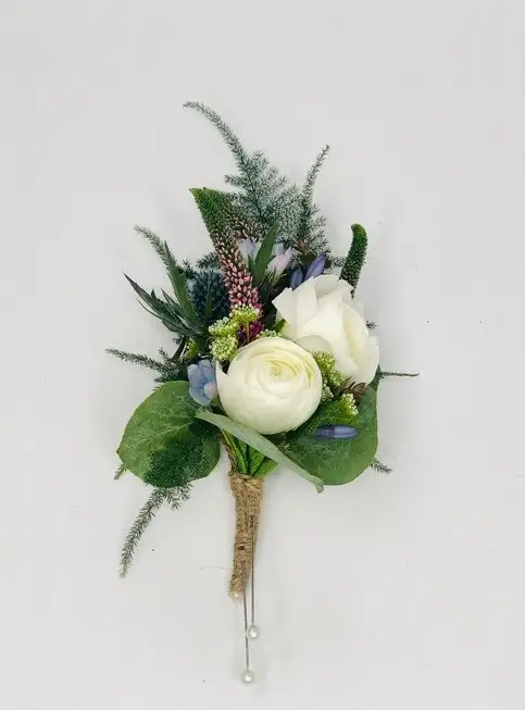Coastal Inspired Pin Corsage