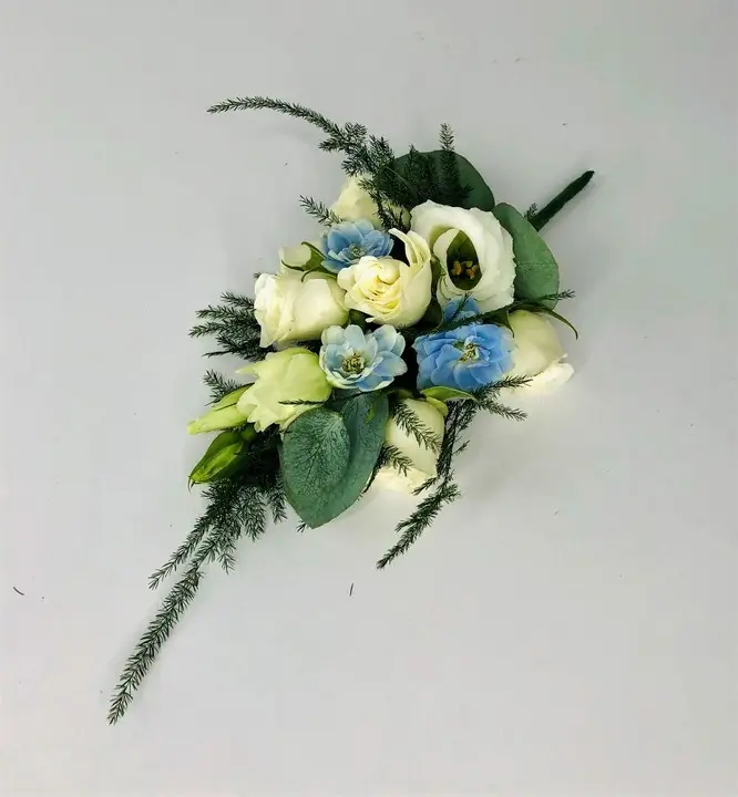 Pretty Summer White and Blue Corsage for Mother of Bride