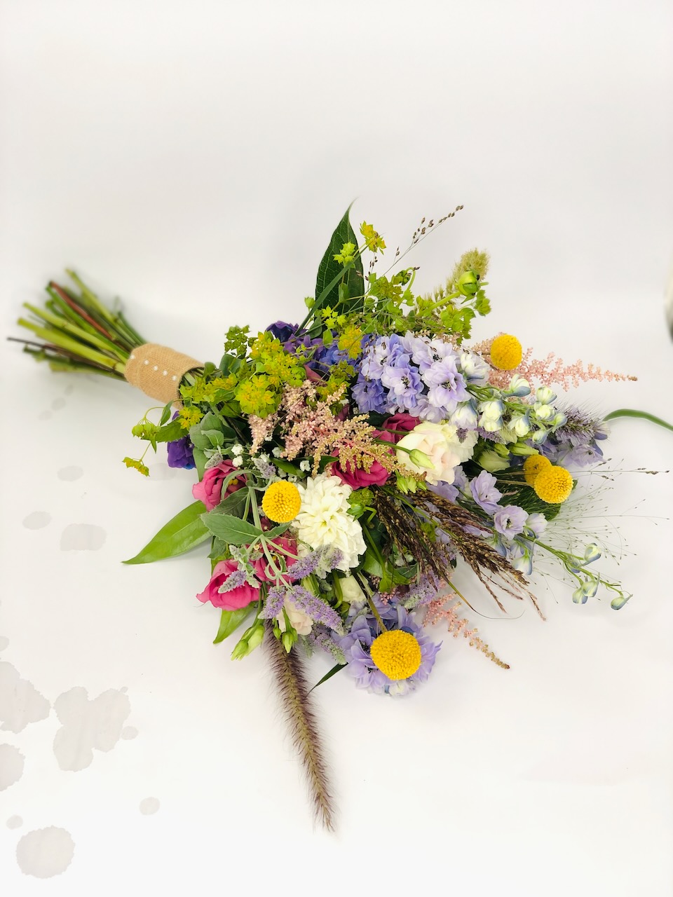 Bright and Summery Modern Bridal Handtied