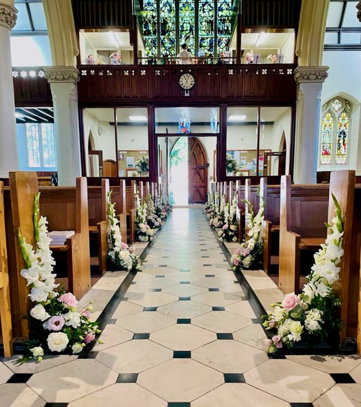 Grand Pink and White Wedding Flowers
