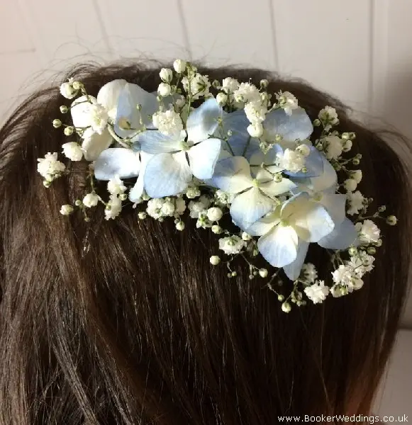 Bride wedding hair comb of hydrangea and gypsy grass