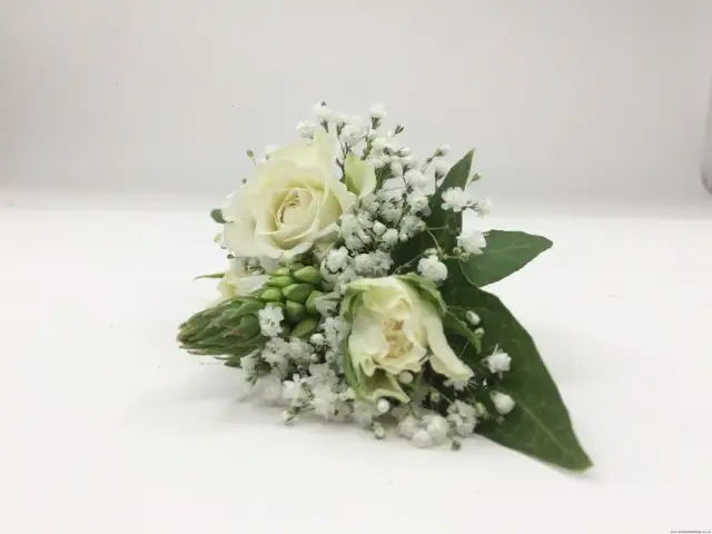 Corsage of Chincherinchees Rose and Gyp