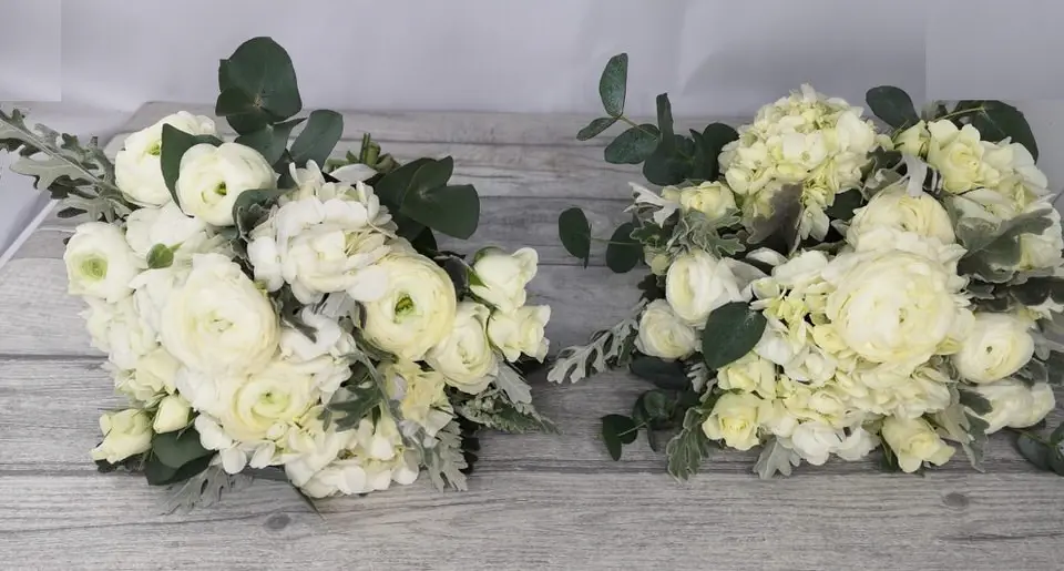 Bridesmaids Handtied Bouquets in White and Green