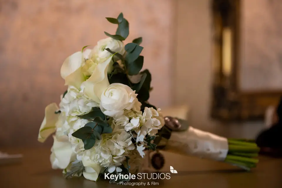 Professional Wedding Photo by Keyhole Studio 1
