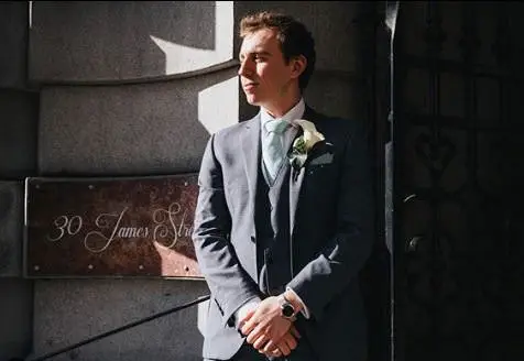 Professional Wedding Photo by Keyhole Studio 5