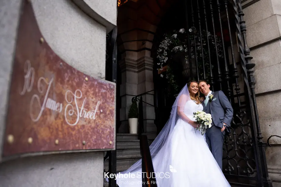 Professional Wedding Photo by Keyhole Studio 6