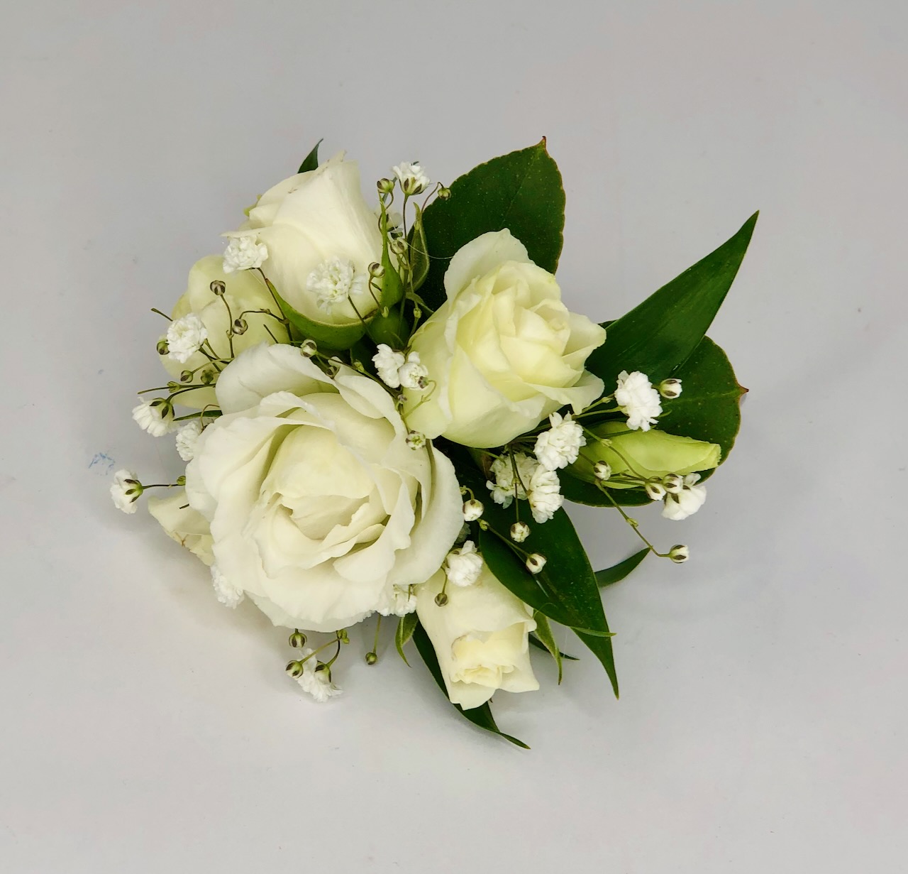 Simple White Wrist Corsage for Wedding
