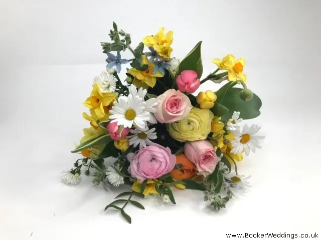Bright Bridesmaid Bouquet For Spring Wedding