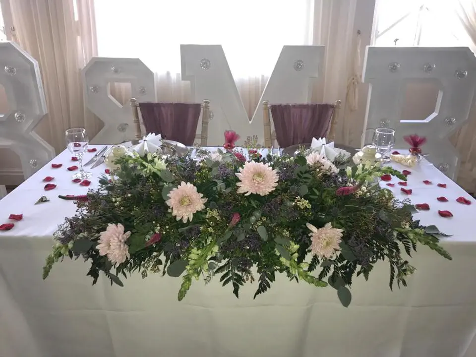 Top Table Arrangement for December Wedding