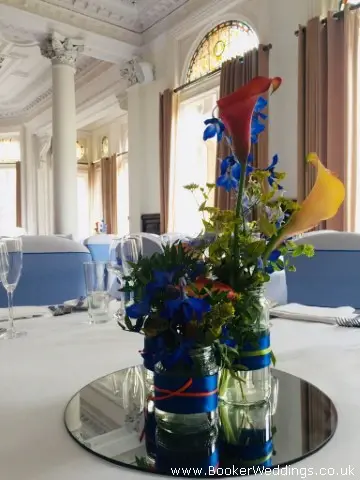 Flowers For Blue Wedding At DoubleTree Hotel