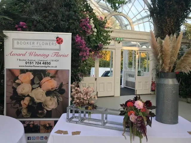 Autumn Wedding Flowers at the Palm House (1)