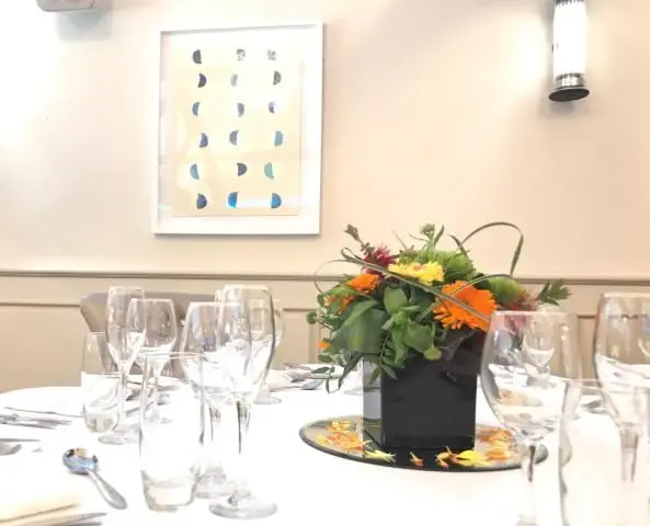 Bright Summer Wedding Flowers at Allerton Manor7