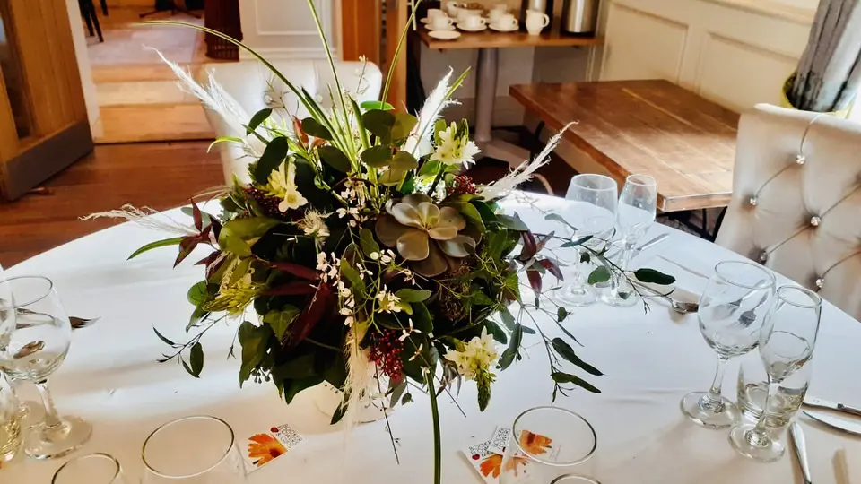 Rustic Wedding Flowers Allerton Manor3