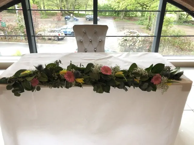 Spring Wedding Flowers at Allerton Manor13
