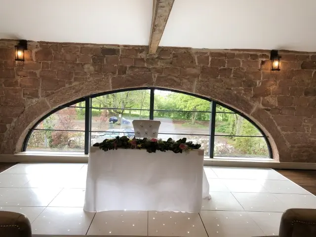 Spring Wedding Flowers at Allerton Manor14