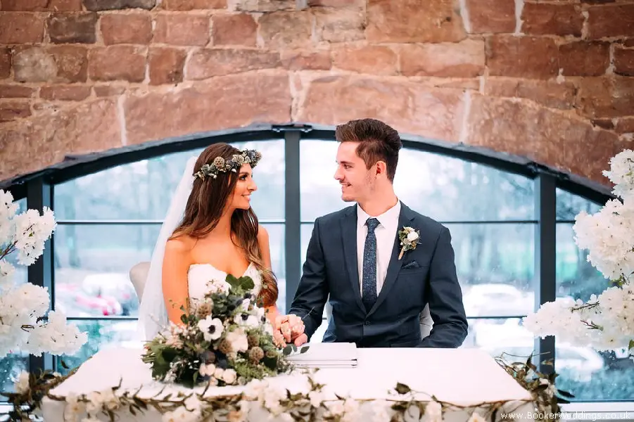 Wedding photo shoot at Allerton Manor Liverpool, featuring flowers from Booker Weddings, Liverpool Florists21