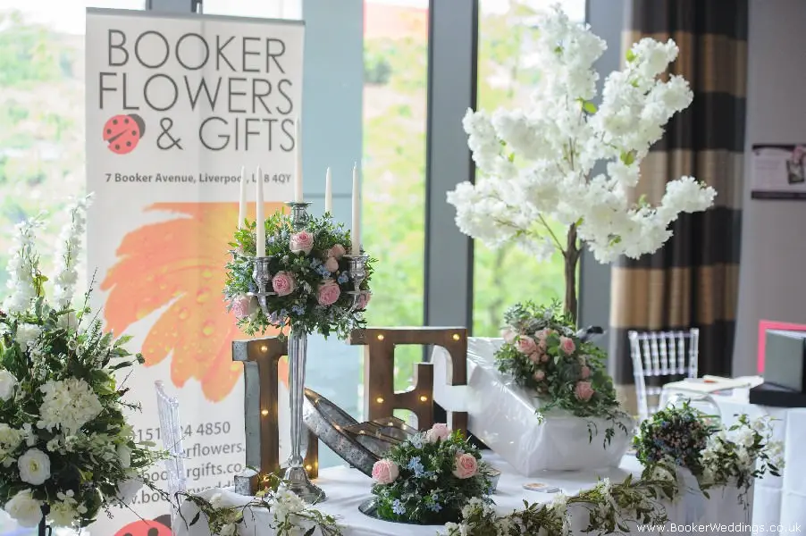 Wedding photo shoot at Hilton Hotel Liverpool, featuring flowers from Booker Weddings, Liverpool Florists4