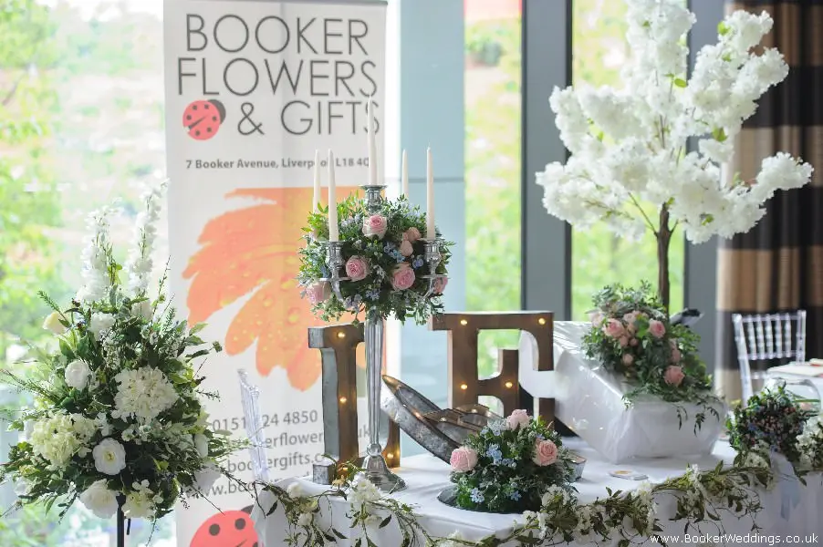 Wedding photo shoot at Hilton Hotel Liverpool, featuring flowers from Booker Weddings, Liverpool Florists5
