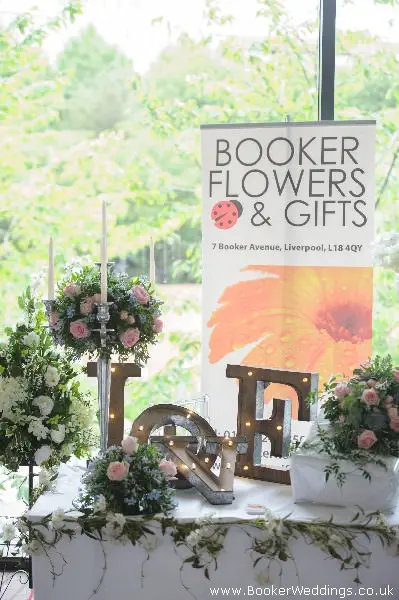 Wedding photo shoot at Hilton Hotel Liverpool, featuring flowers from Booker Weddings, Liverpool Florists6