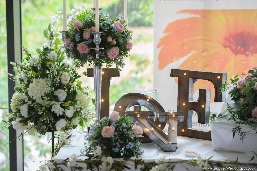 Wedding photo shoot at Hilton Hotel Liverpool, featuring flowers from Booker Weddings, Liverpool Florists8